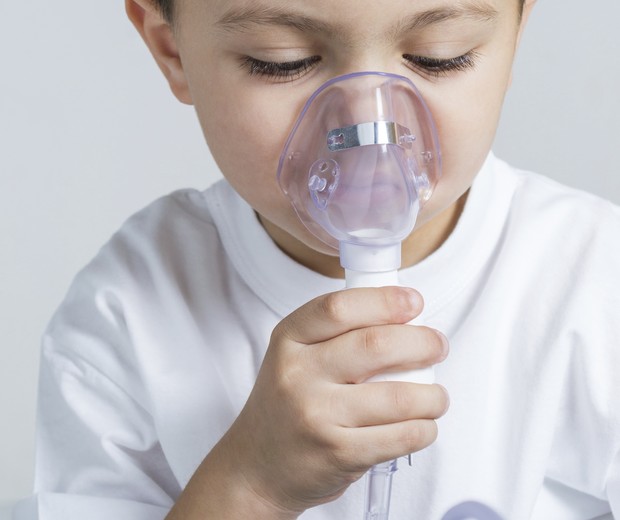 A utilização do cilindro de ar comprimido é voltada a tratamentos médicos envolvendo a manutenção da respiração do paciente, assim como em terapias inalatórias.